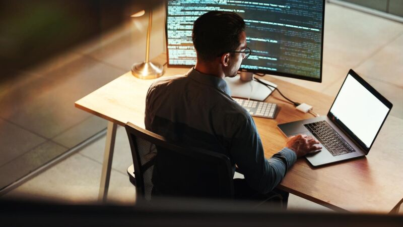 Unlocking a New Era of Security: A Deep Dive into Hardware-Wrapped Keys in the Linux Kernel